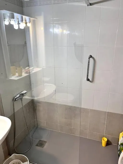 Apartamento Piso Con Parking En El Centro A 2 Minutos De La Playa L' Escala